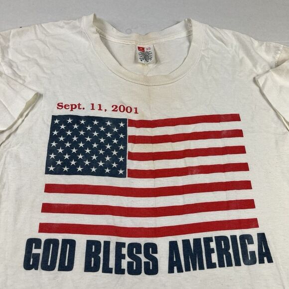 Hanes VINTAGE 9/11 T-Shirt White Short Sleeve Patriotic Crew Neck Tee XL FLAWS - Picture 3 of 11